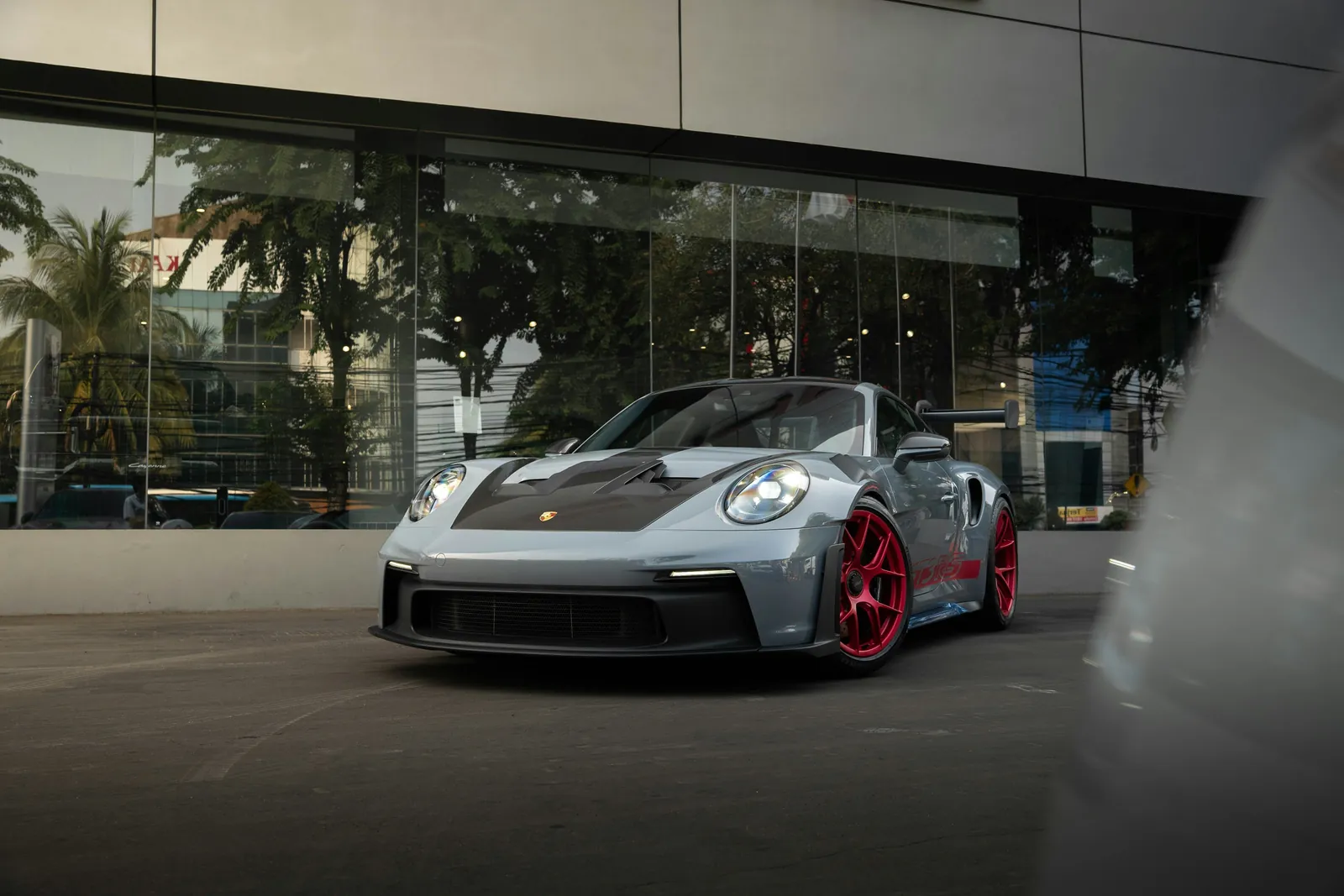 Porsche 911 GT3 RS, przód z boku